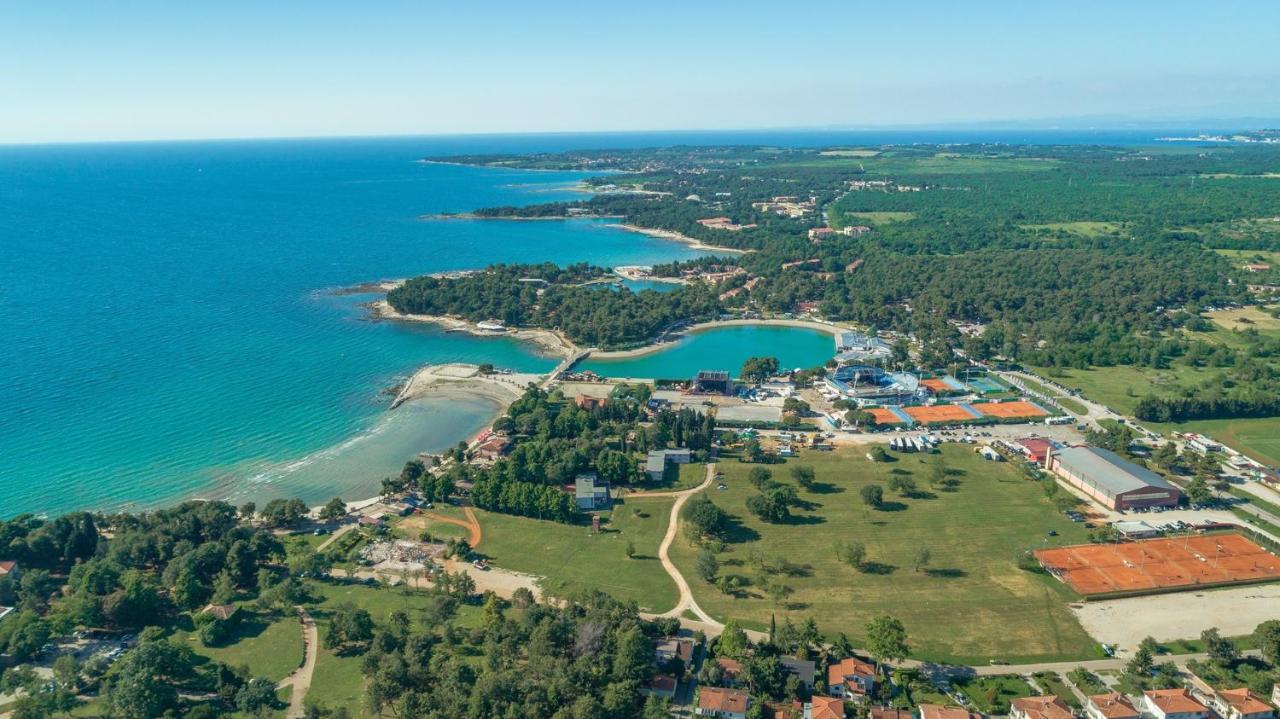 Apartment Melarnian Near The Beach In Umag Eksteriør billede